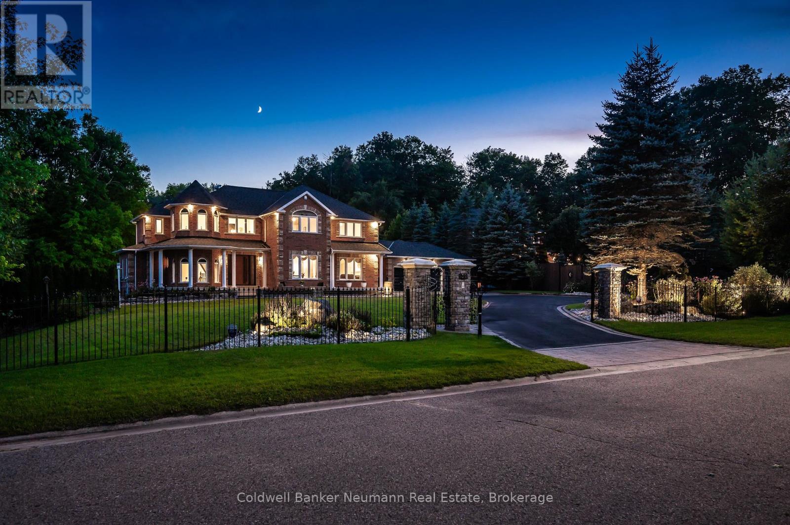32 Forest Ridge