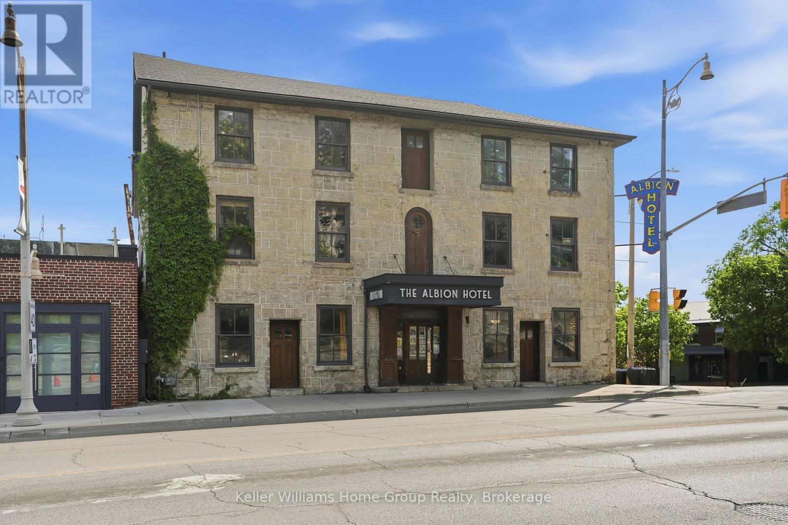 49 NORFOLK Unit B