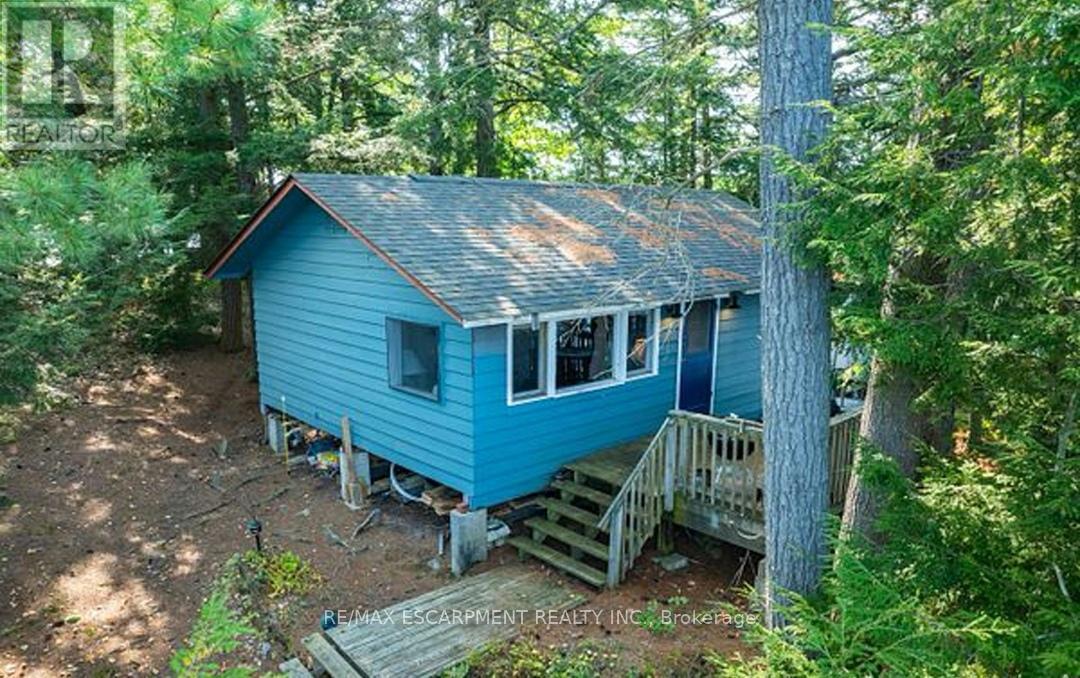 431 Healey Lake Water