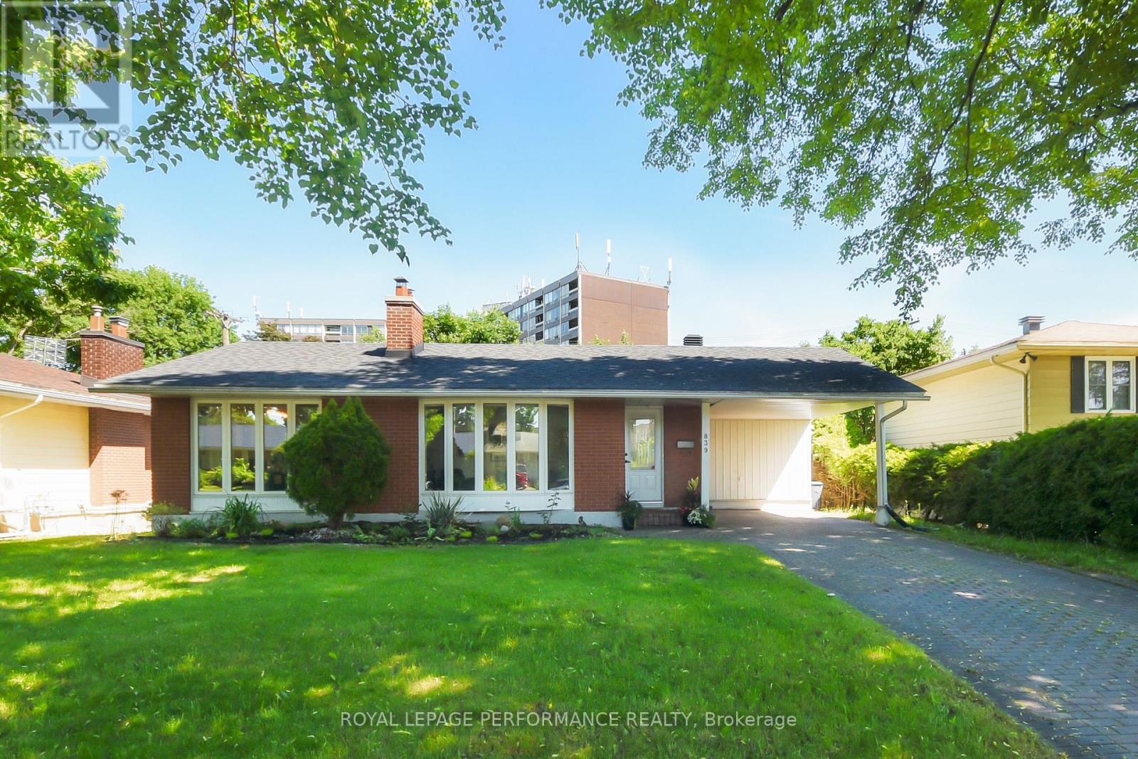 839 Nicholson