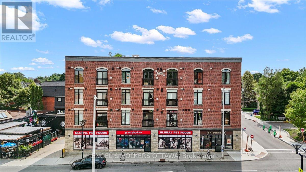 6 Grove Unit 205