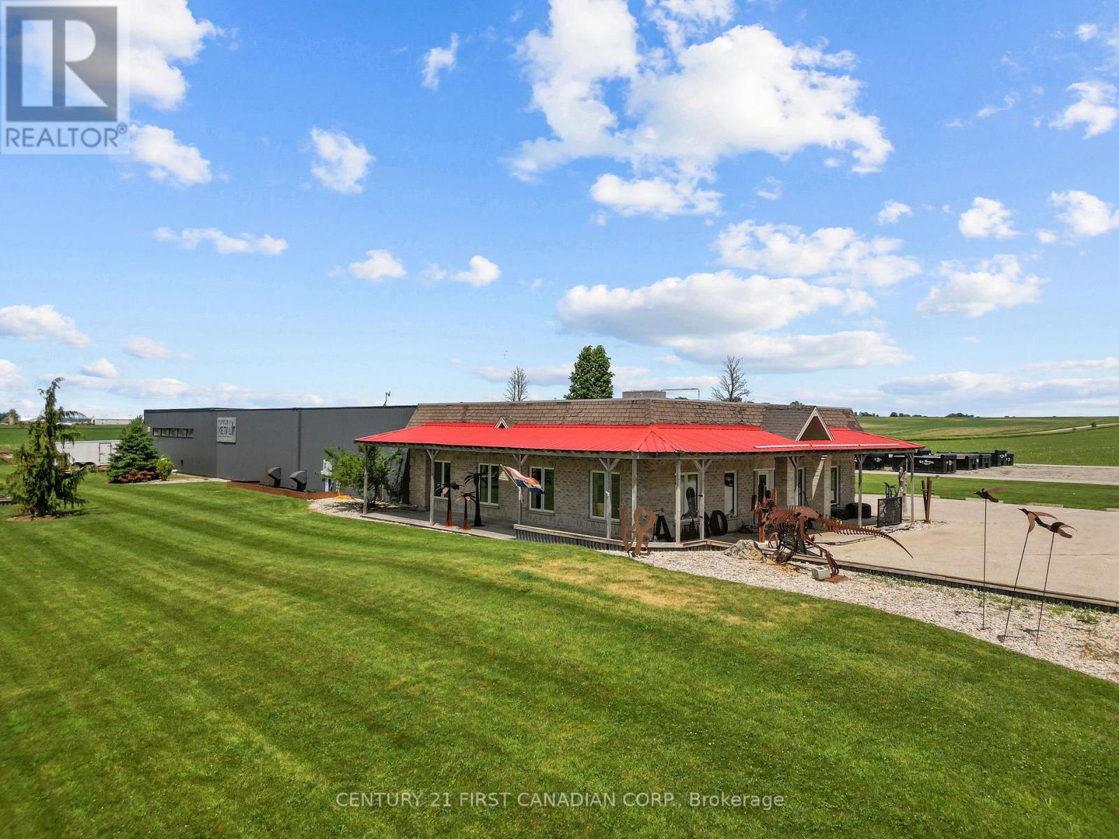 5611 McGillivray