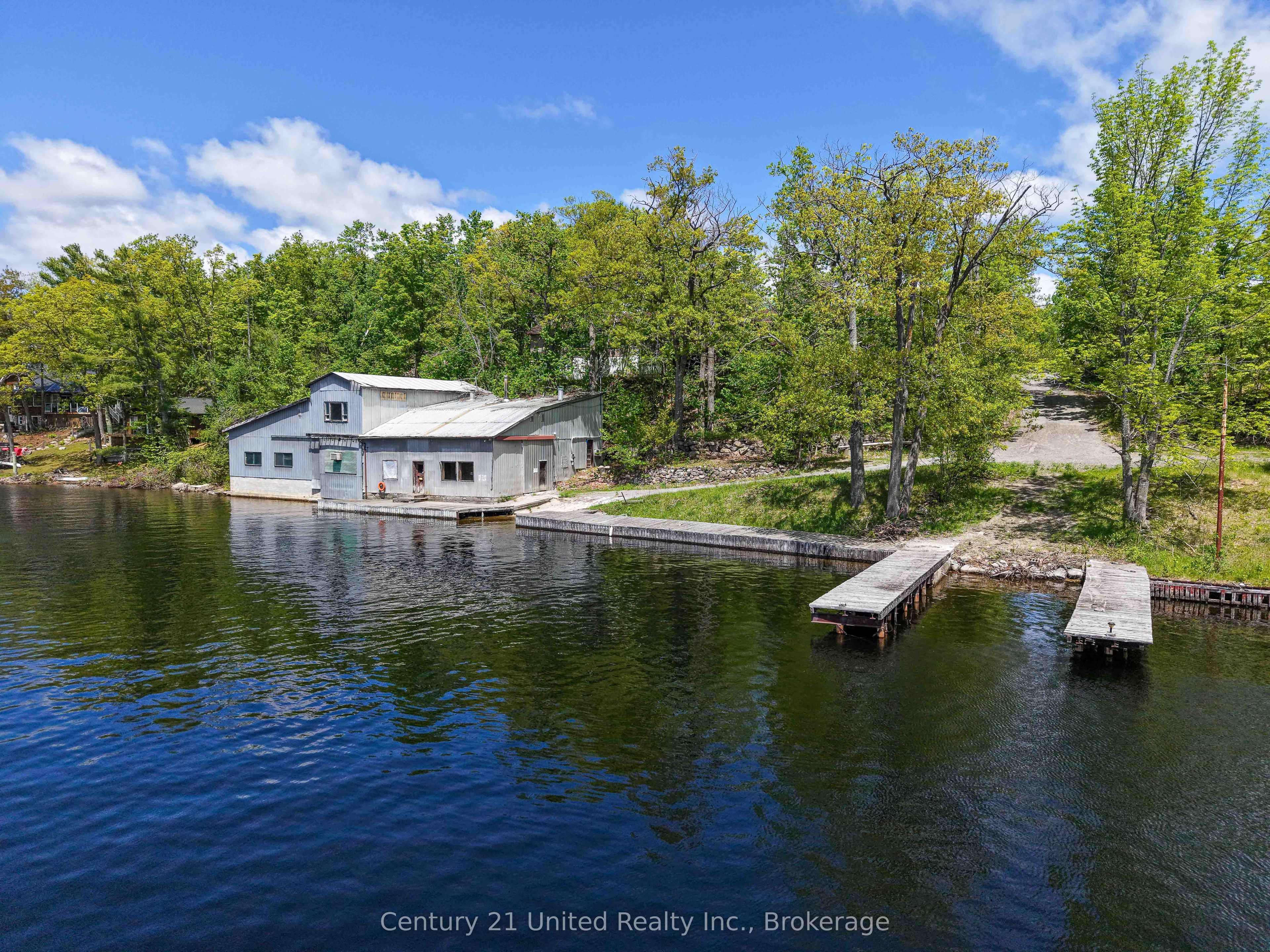 832 Northey's Bay