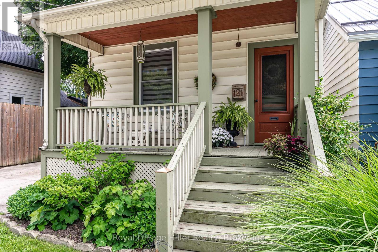 121 Milton photo 2