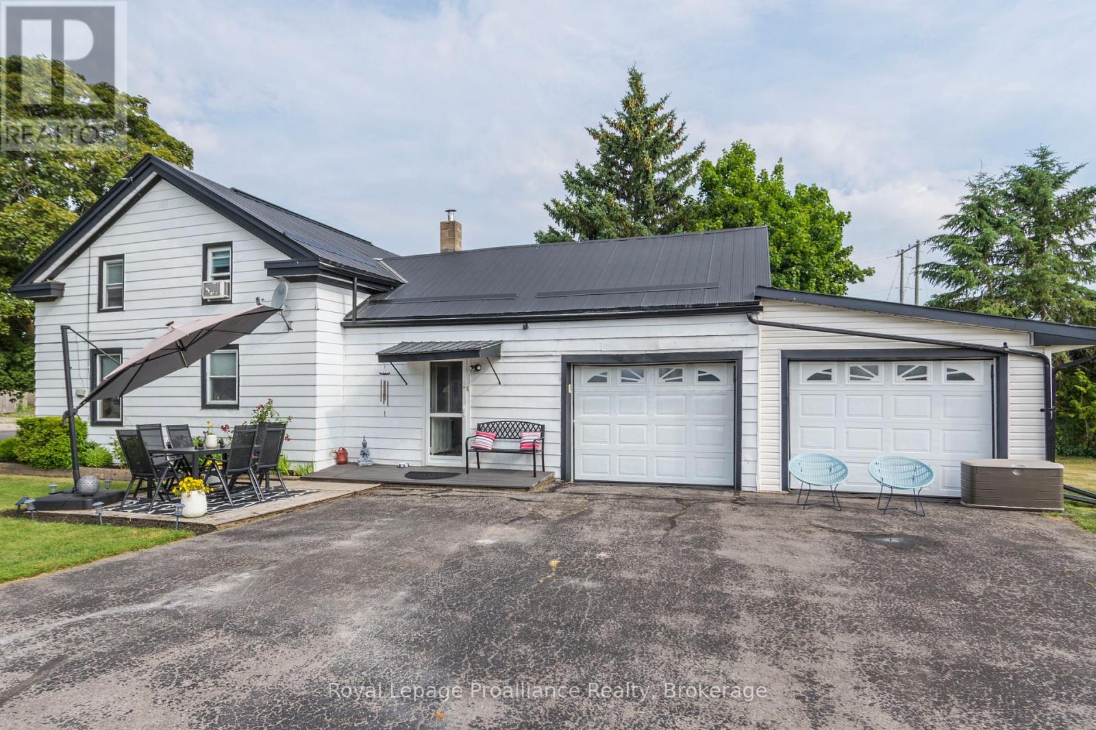113 South Trent