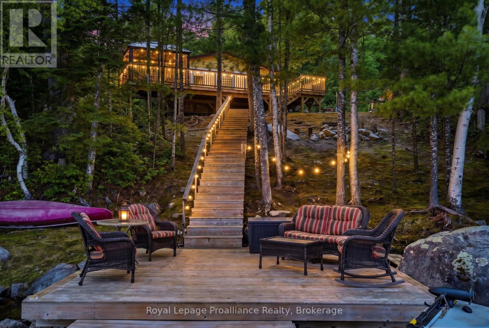 764 Mazinaw Lake (Water Access Only)