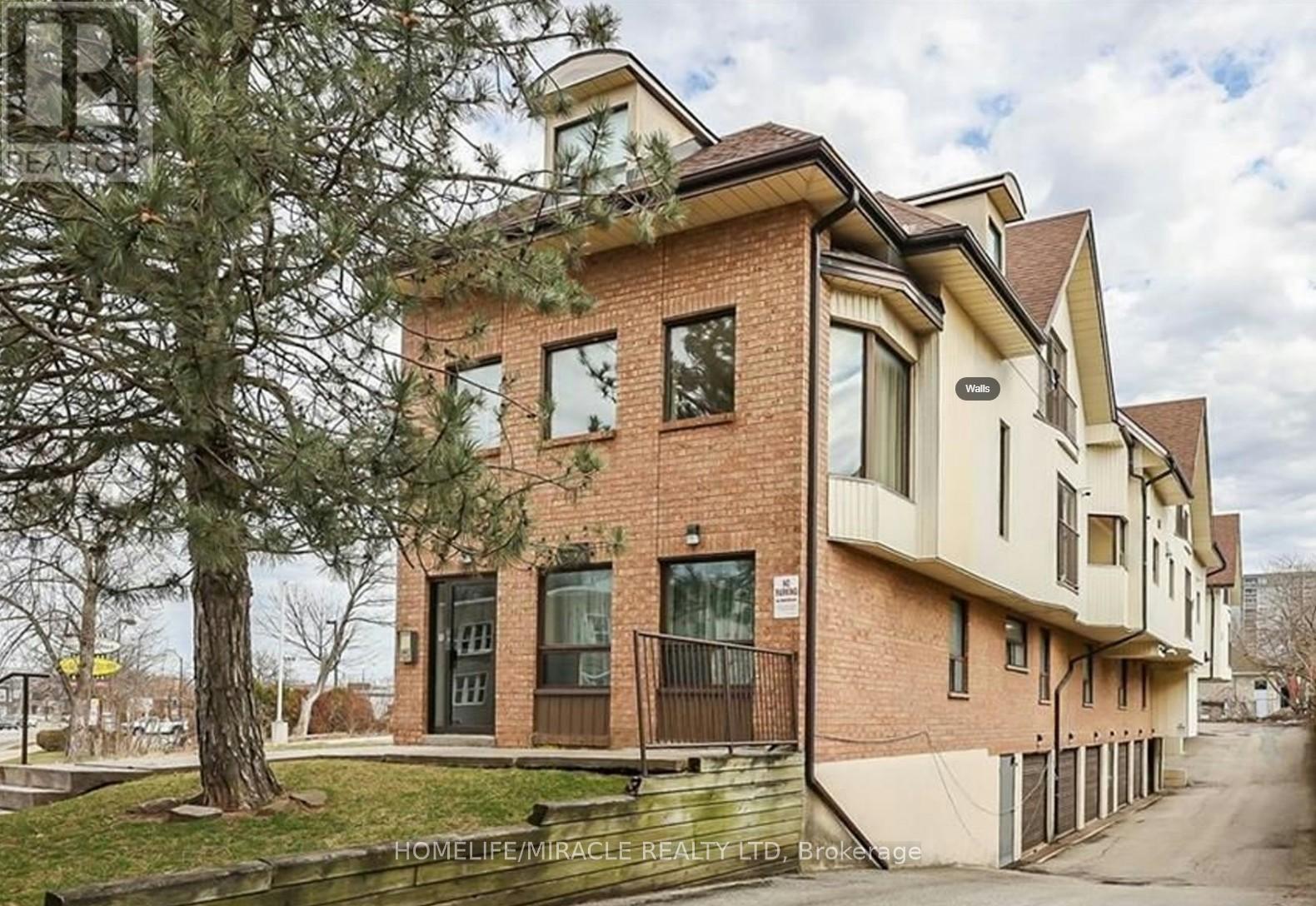 4872 Valley Unit 201