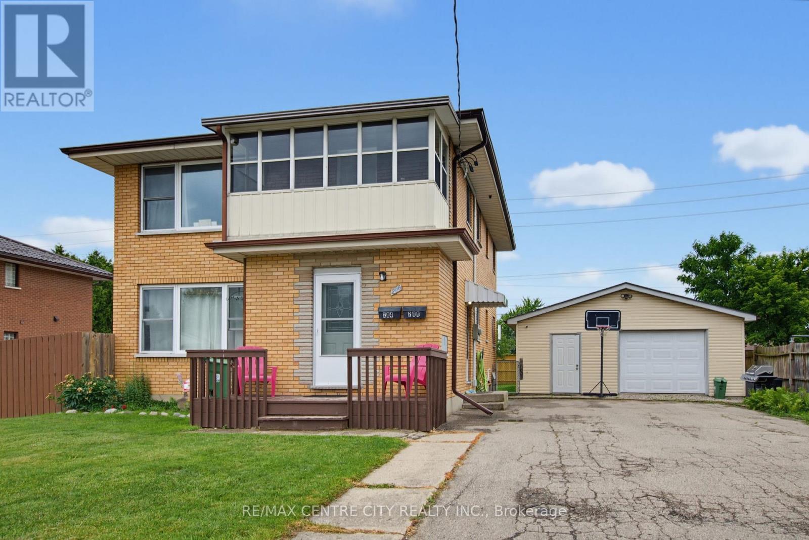 204 Burnside