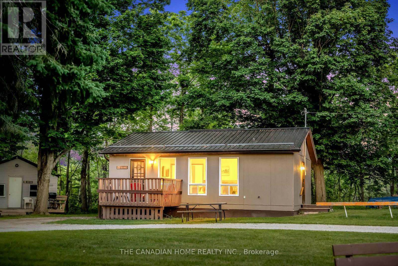230 - 232 Lake Dalrymple Unit 23