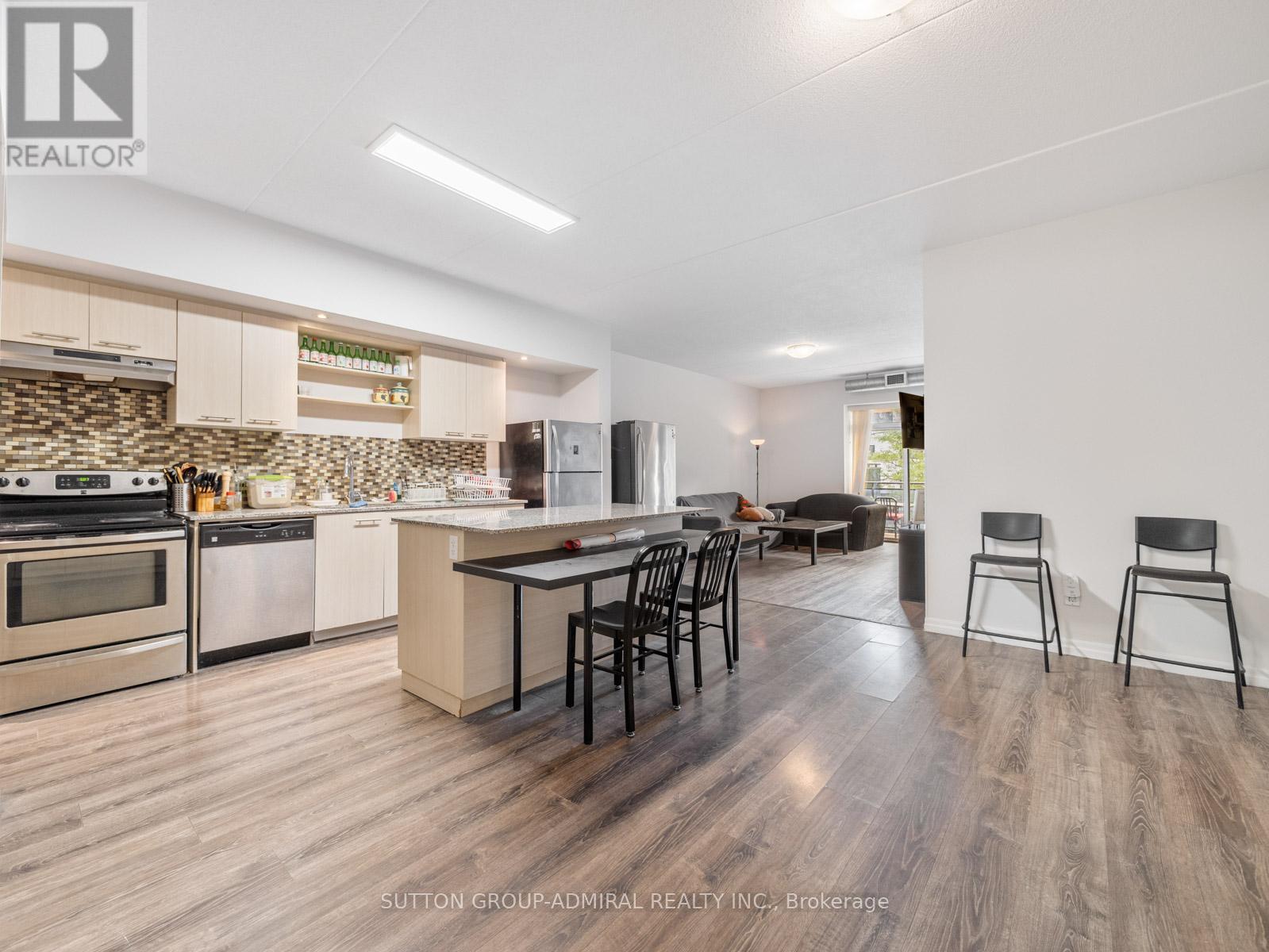 8 Hickory Unit 203