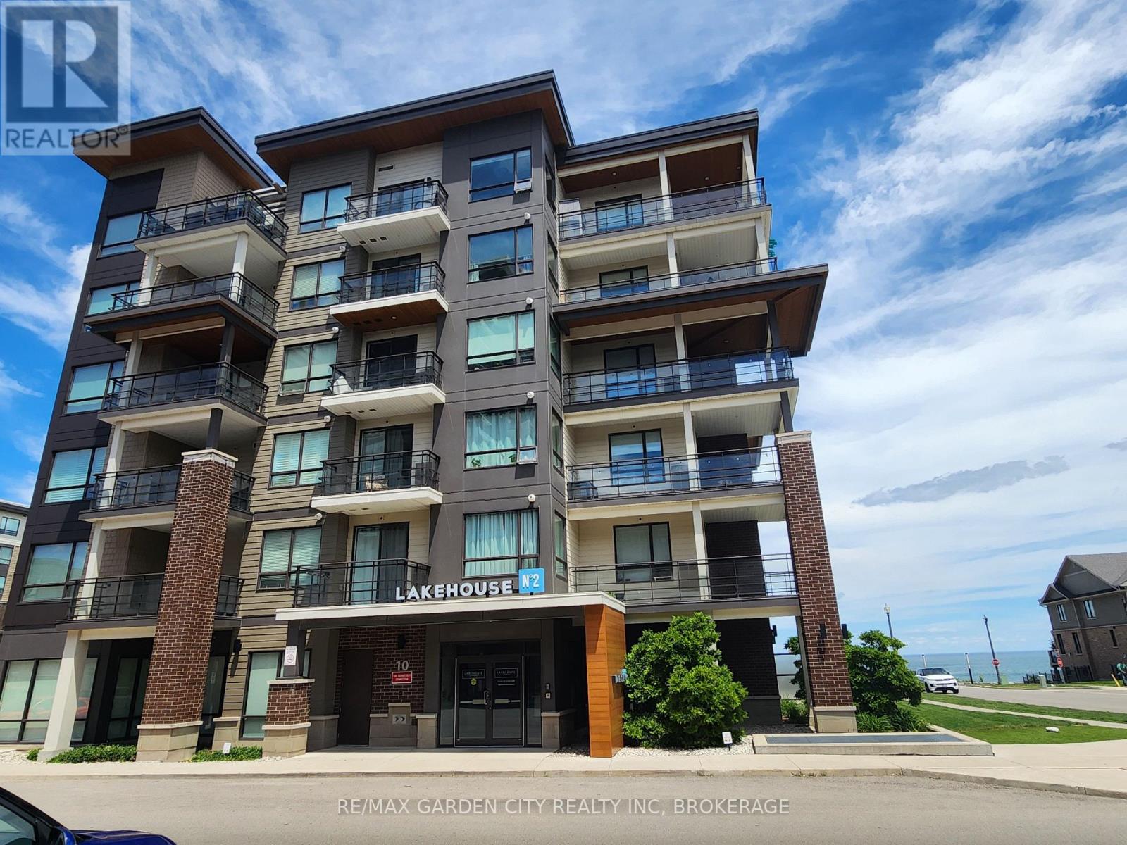 10 Esplanade Unit 206