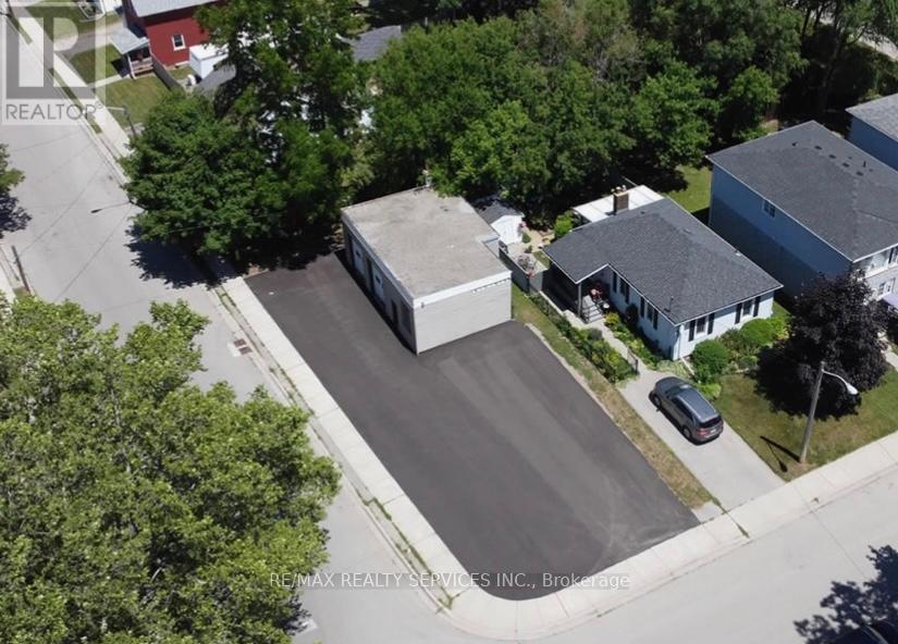 46 Kitchener
