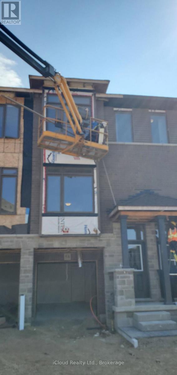 120 Court Unit 58