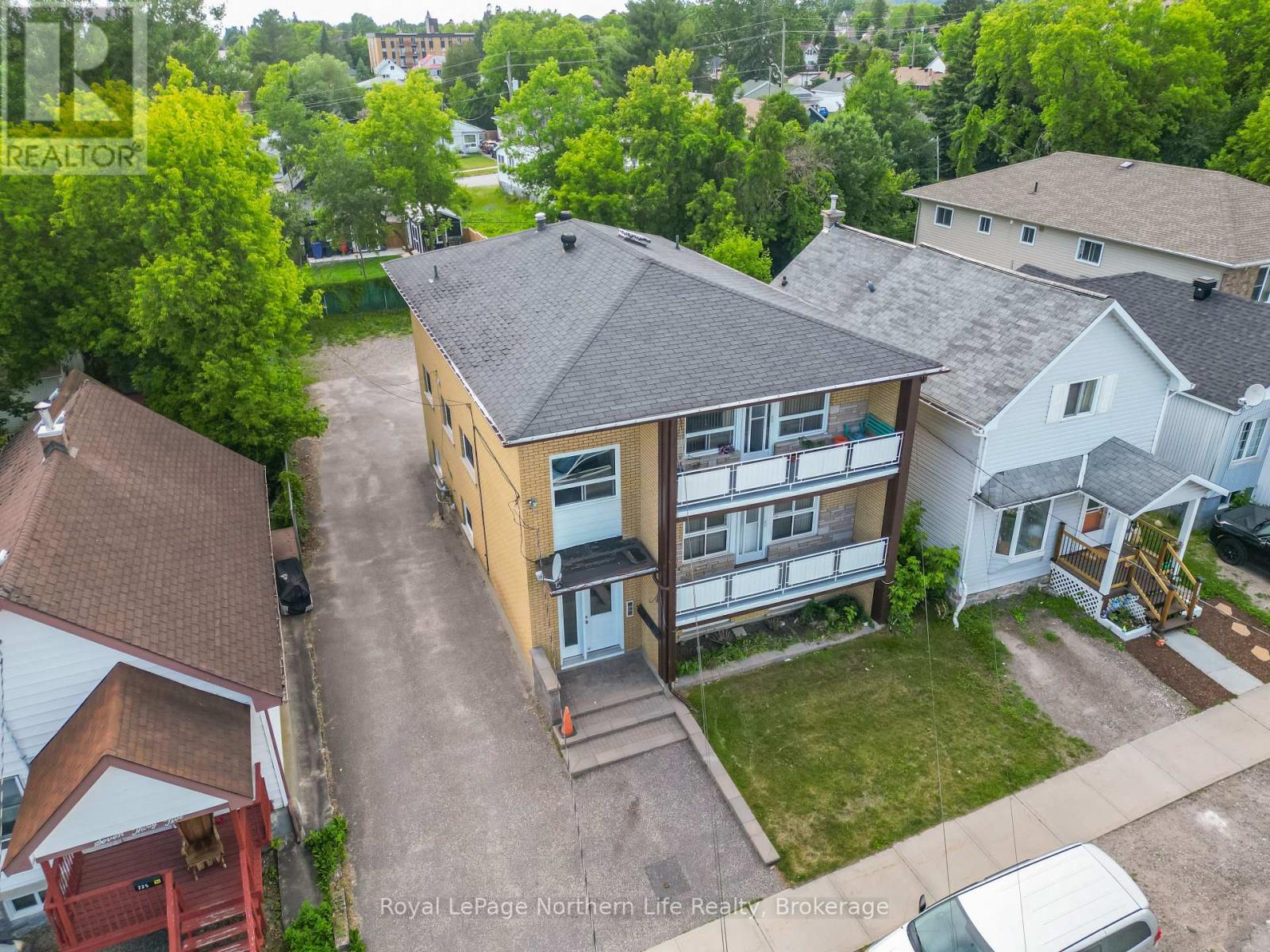 745 Morin