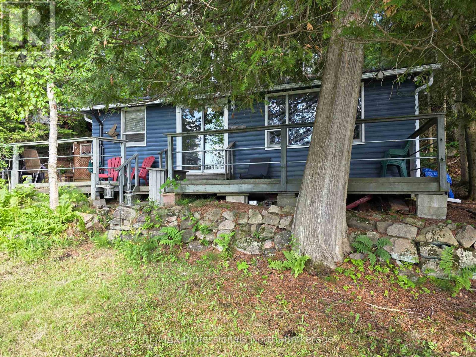 1131 Sharon Lake