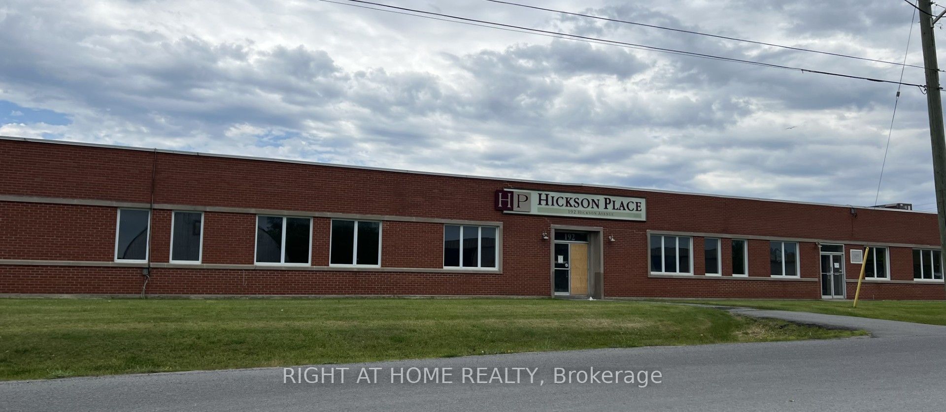 192 Hickson Unit 1