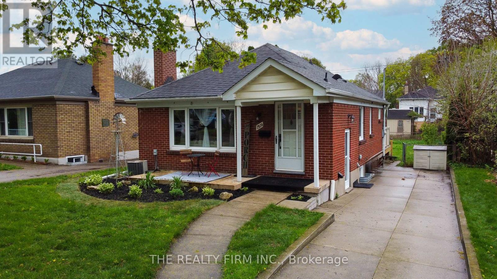 1319 Wilton