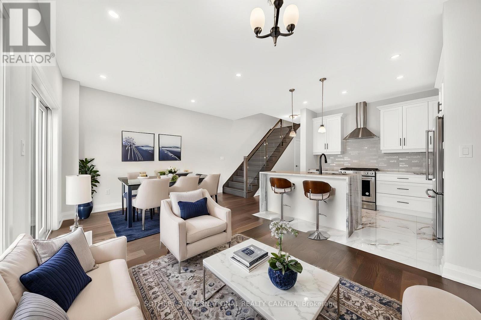 675 Victoria Unit 14