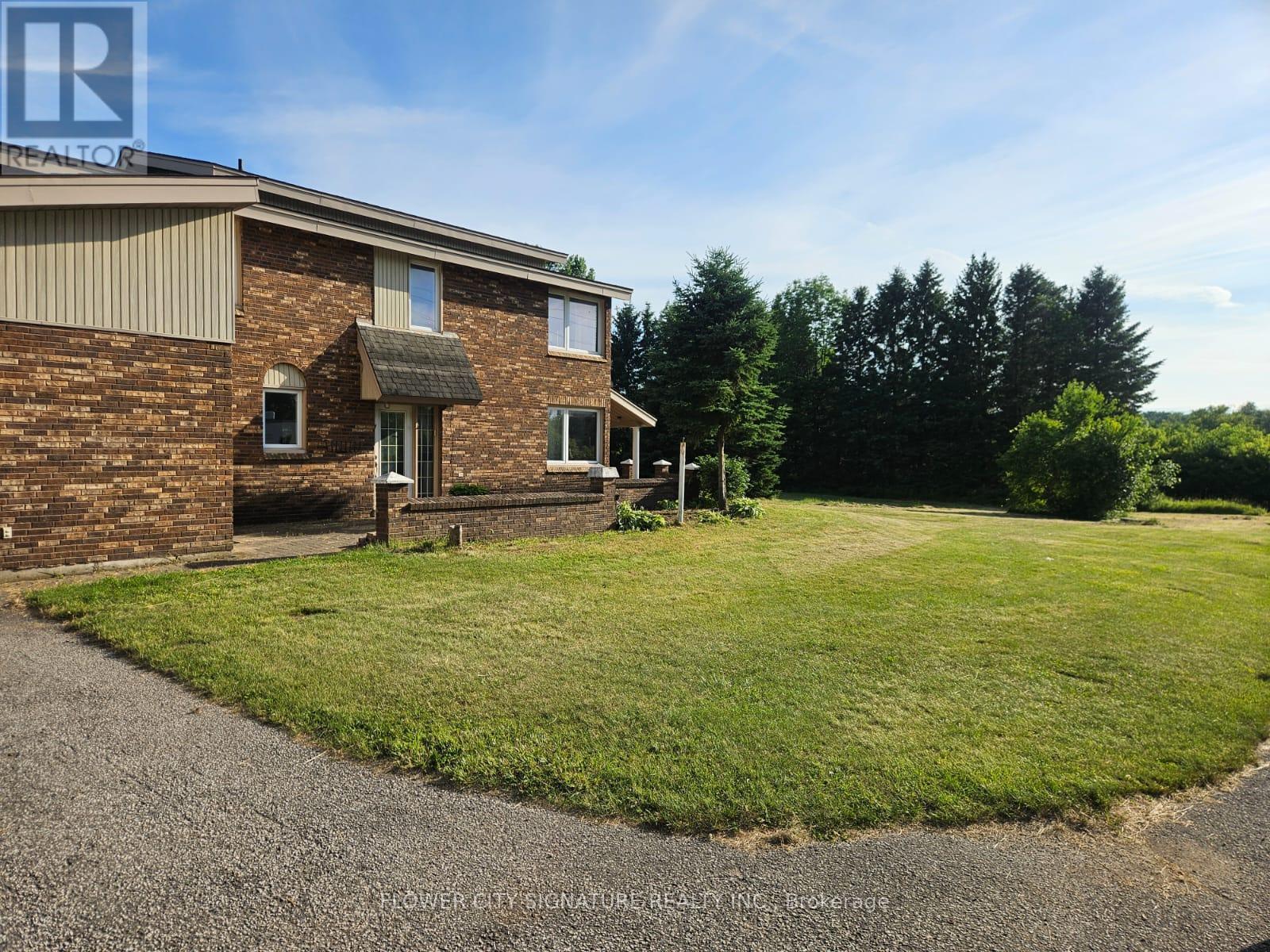 3490 Putnam photo 4