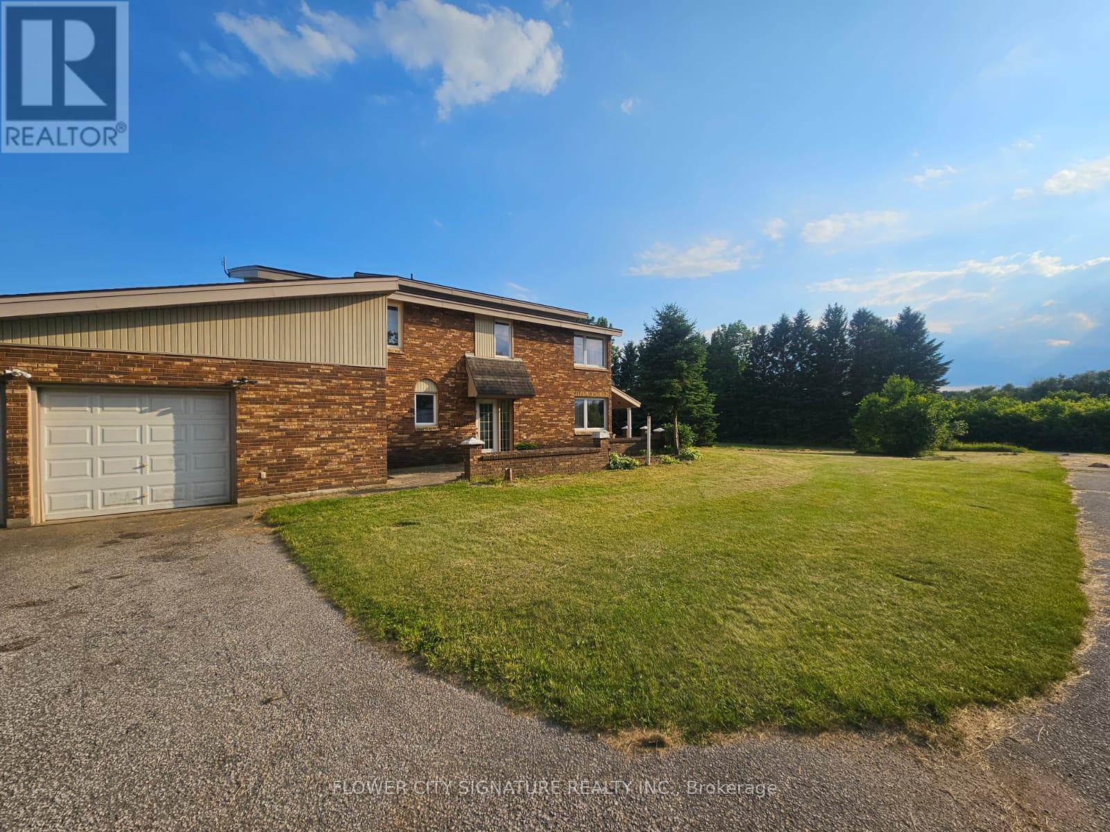 3490 Putnam photo 5