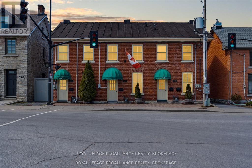 270 Wellington