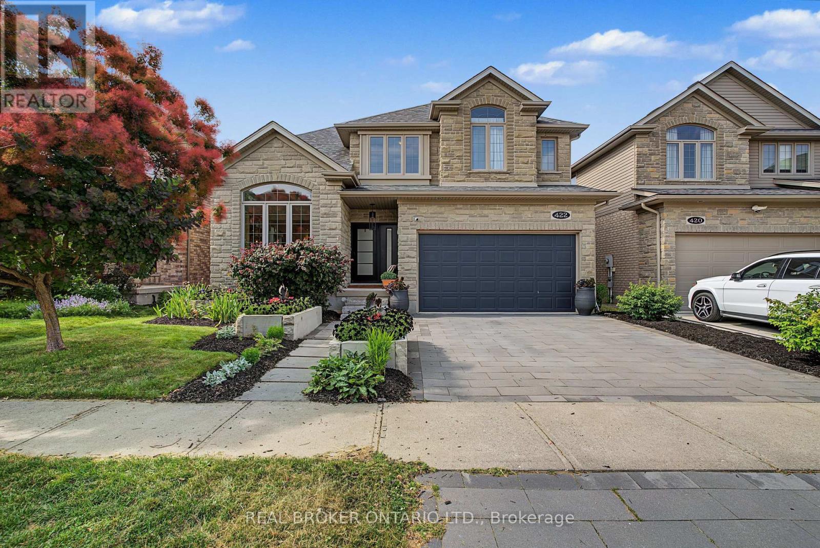 422 Rideau River