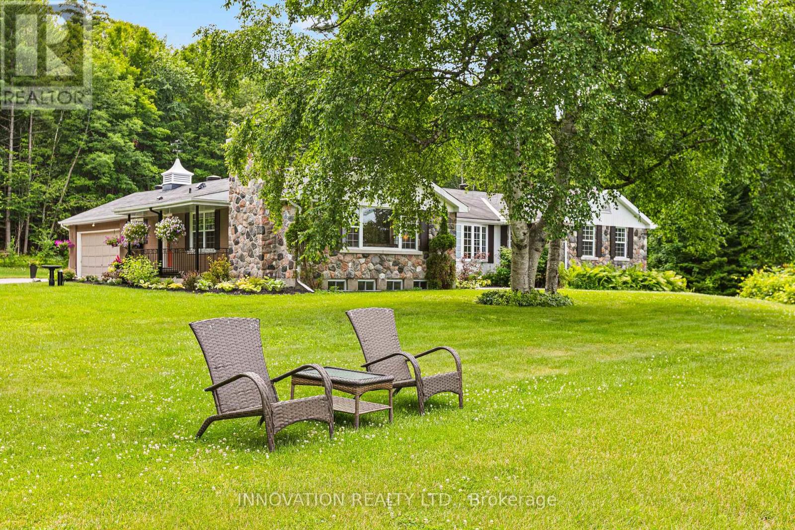 5463 Torbolton Ridge