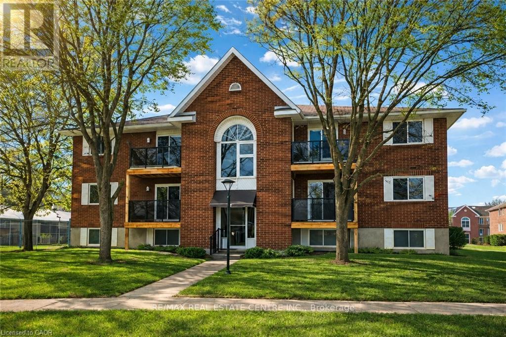 565 Greenfield Unit 106