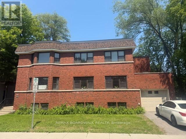 379 Stewart Unit 2