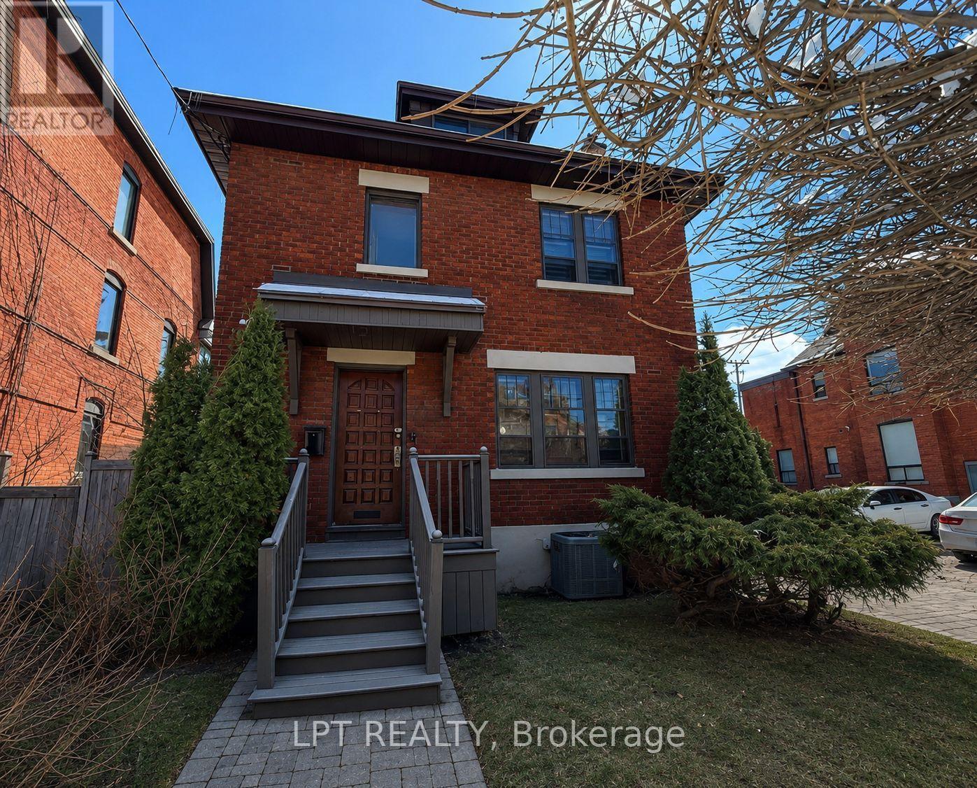 322 Waverley
