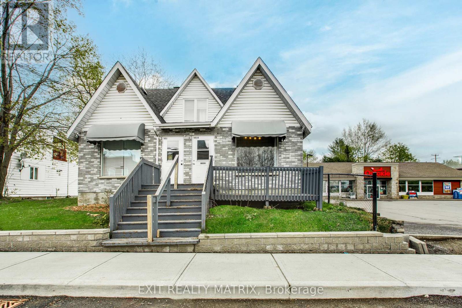 1053B KING