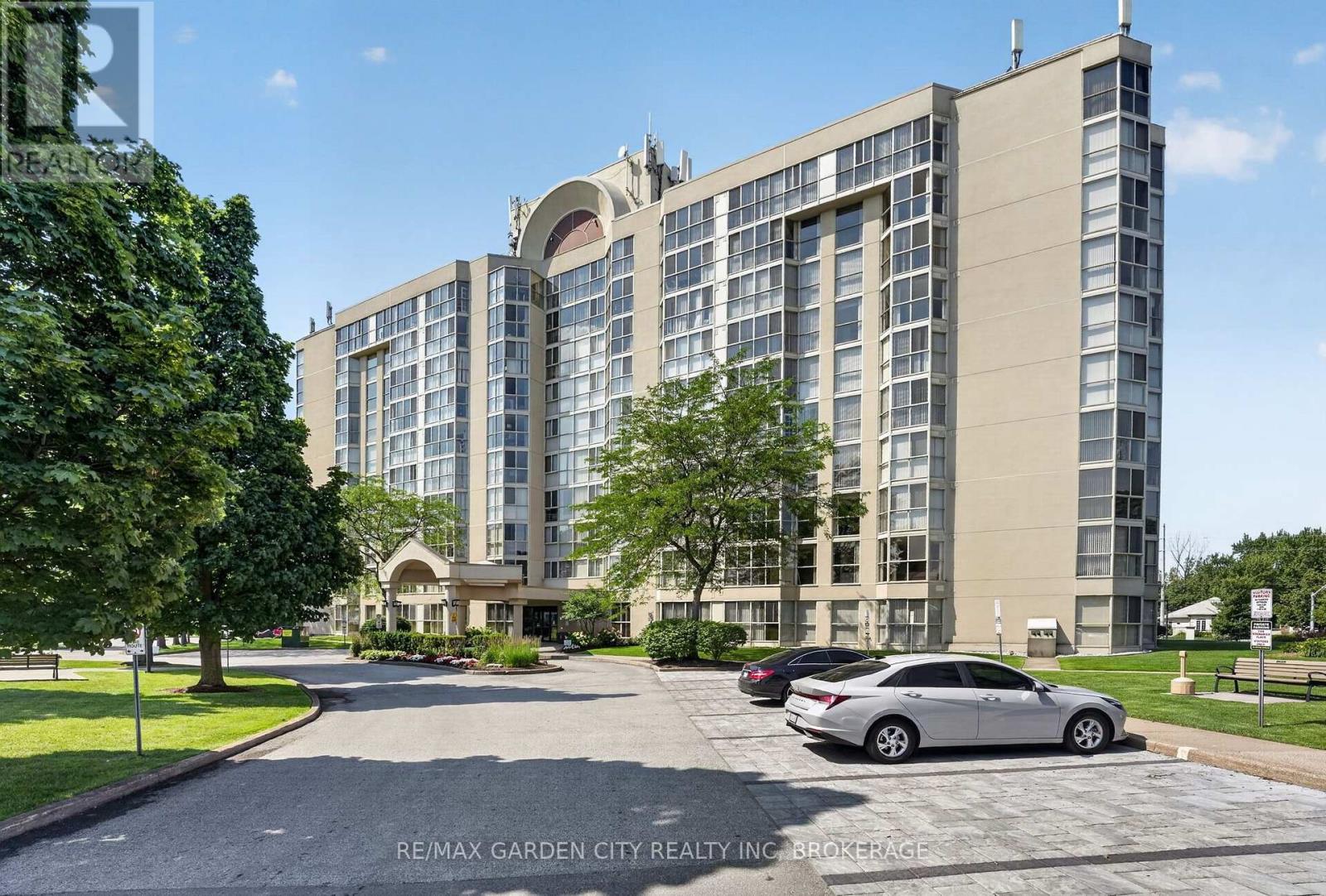 162 Martindale Unit 704