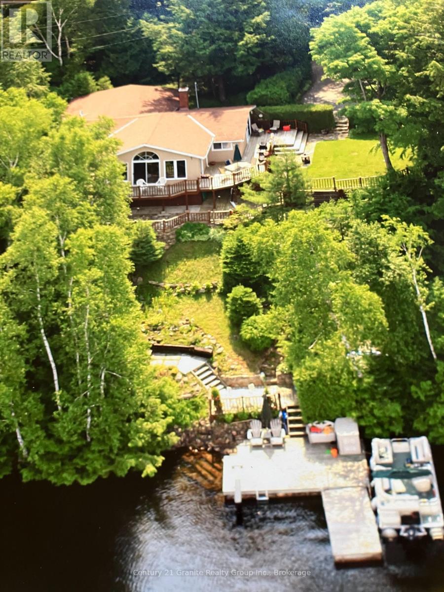 1109 Burnt Point