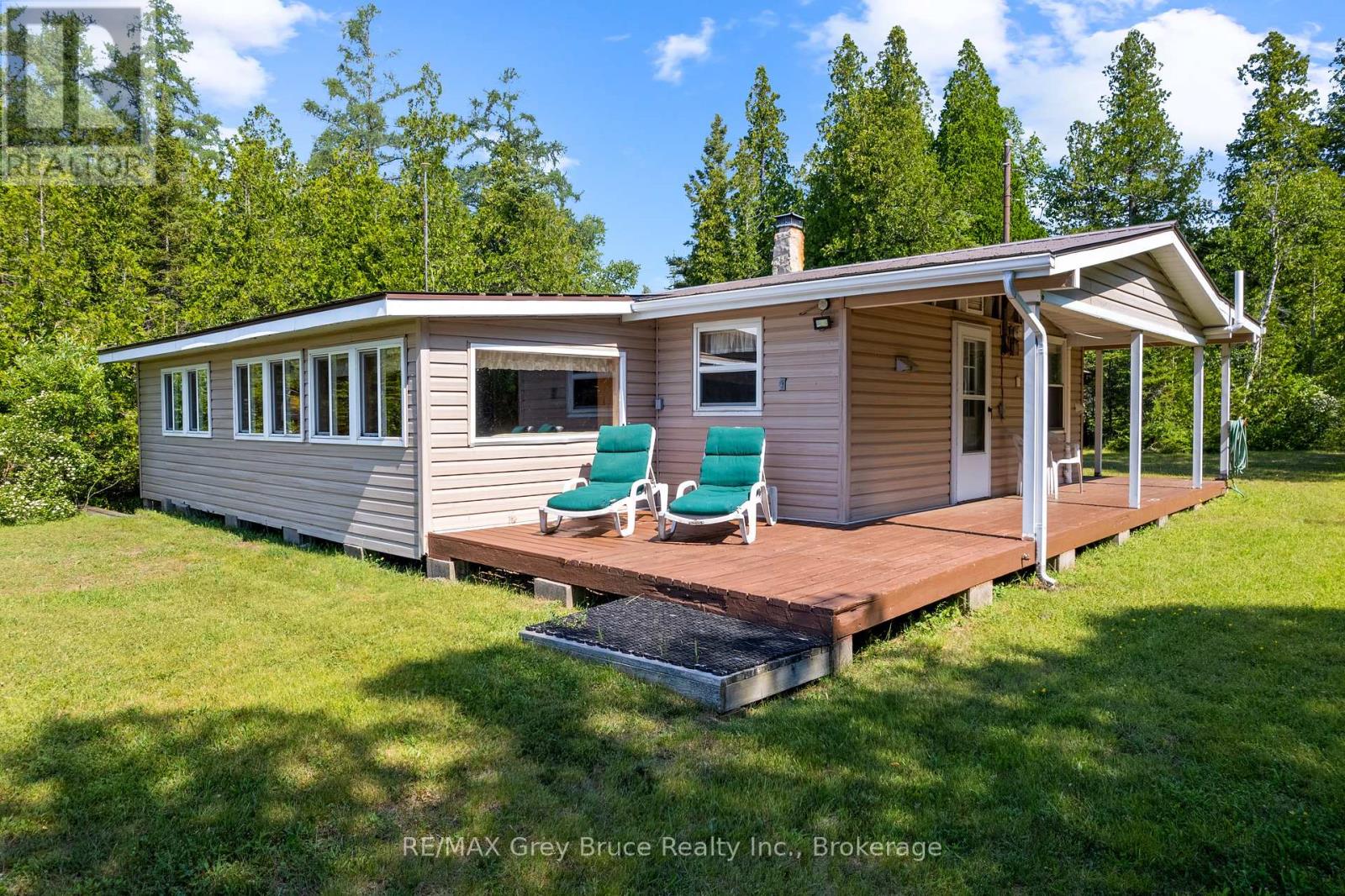626 Warner Bay