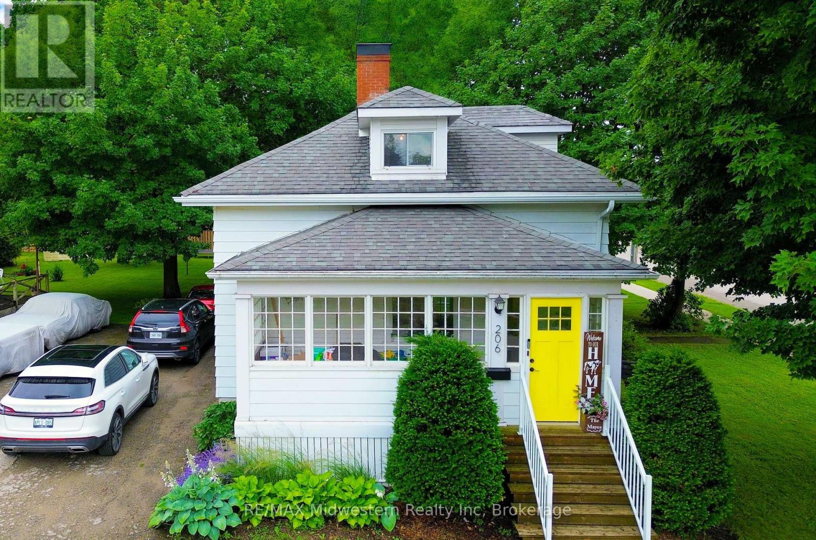 206 Union