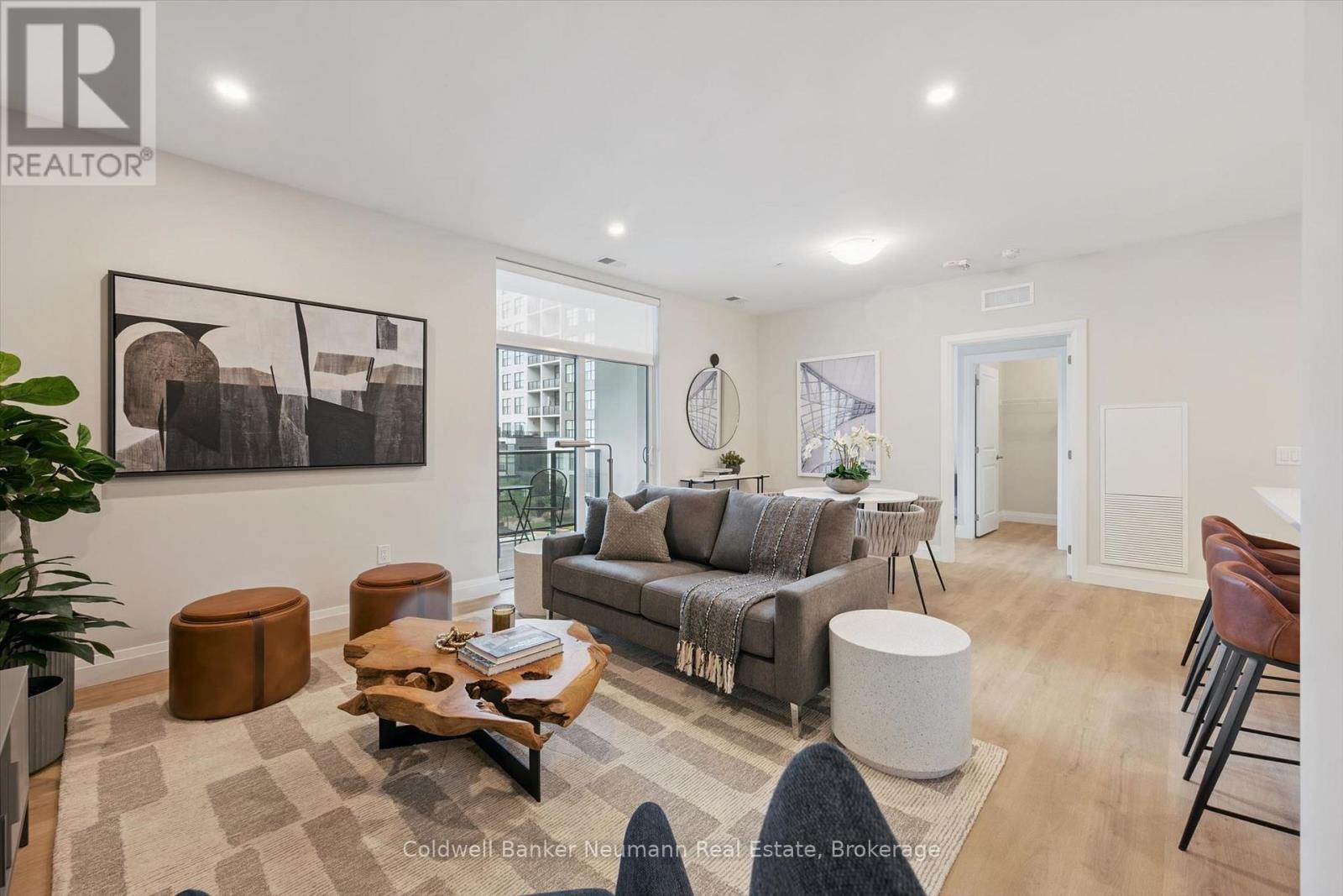 1882 Gordon Unit 301