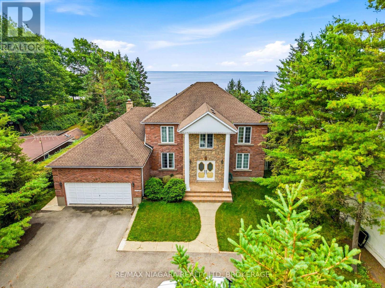 599 Lakeshore