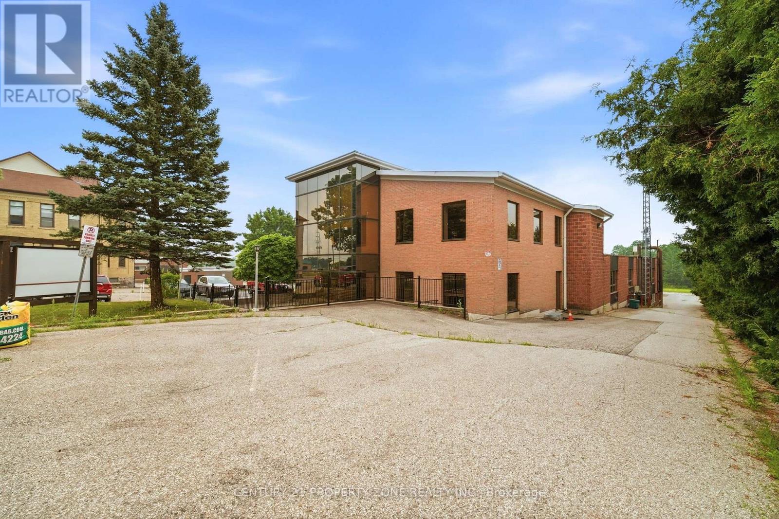1360 Maryhill