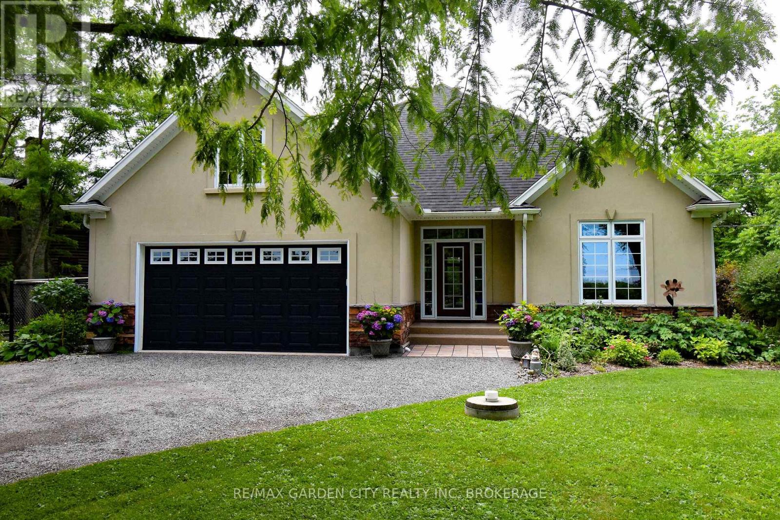 3089 Niagara River