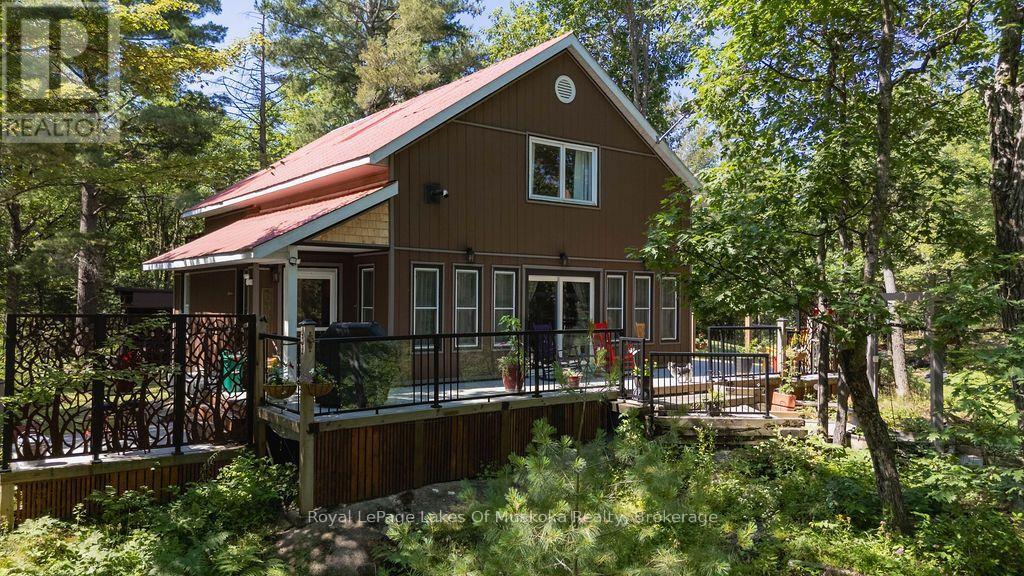 1075 Leonard Lake 2