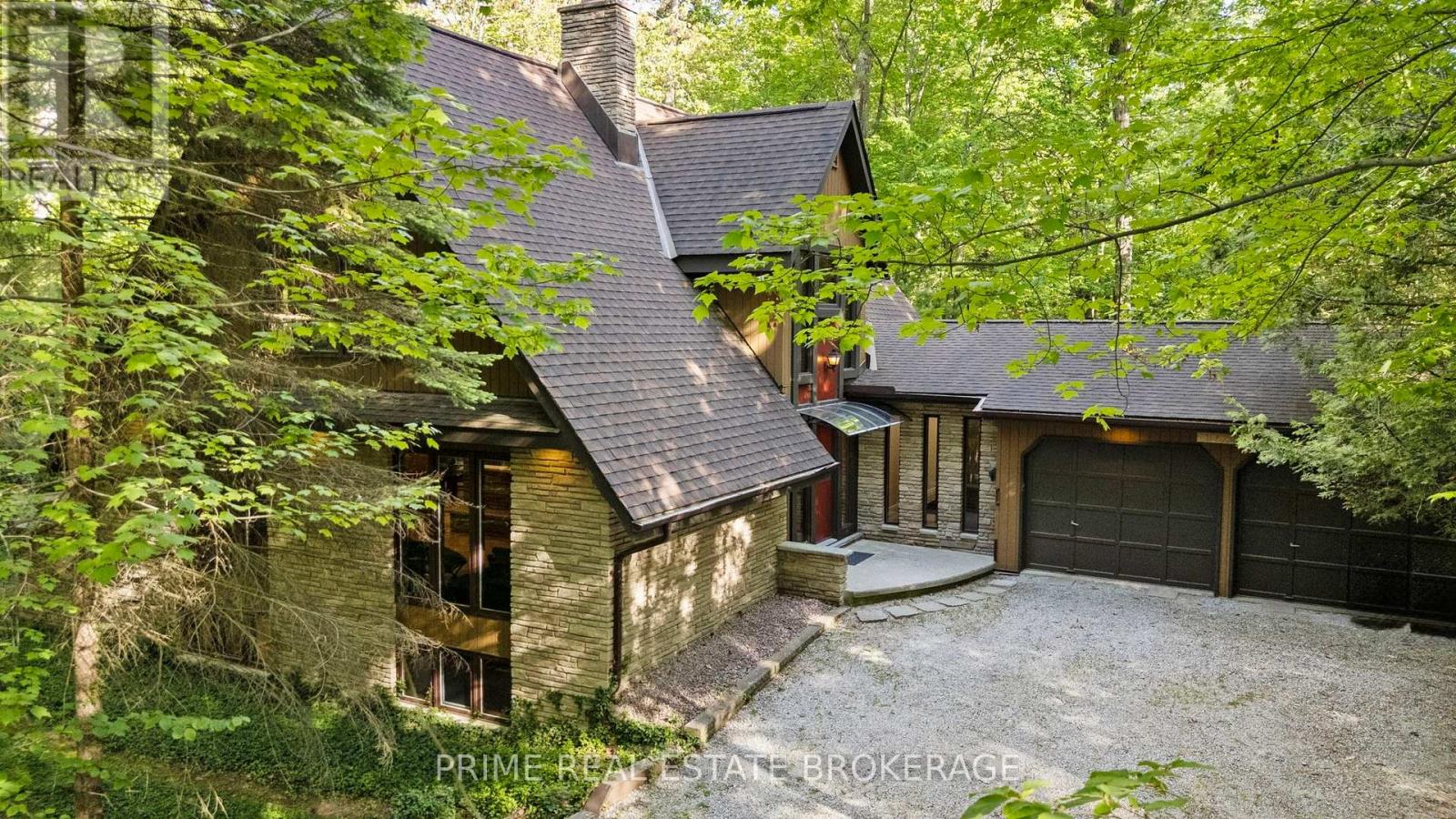 10392 Grand Oaks
