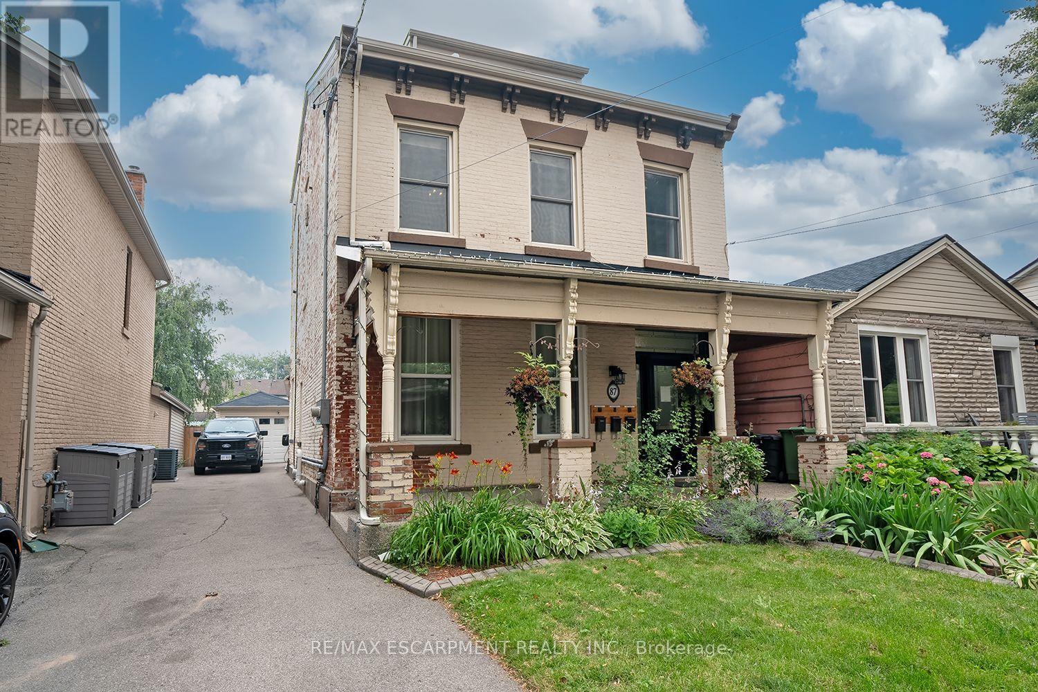 87 Colbourne Unit 2