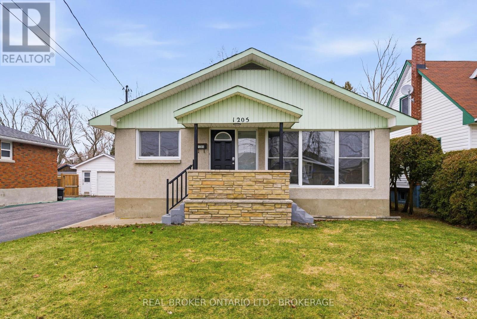 1205 Osborne