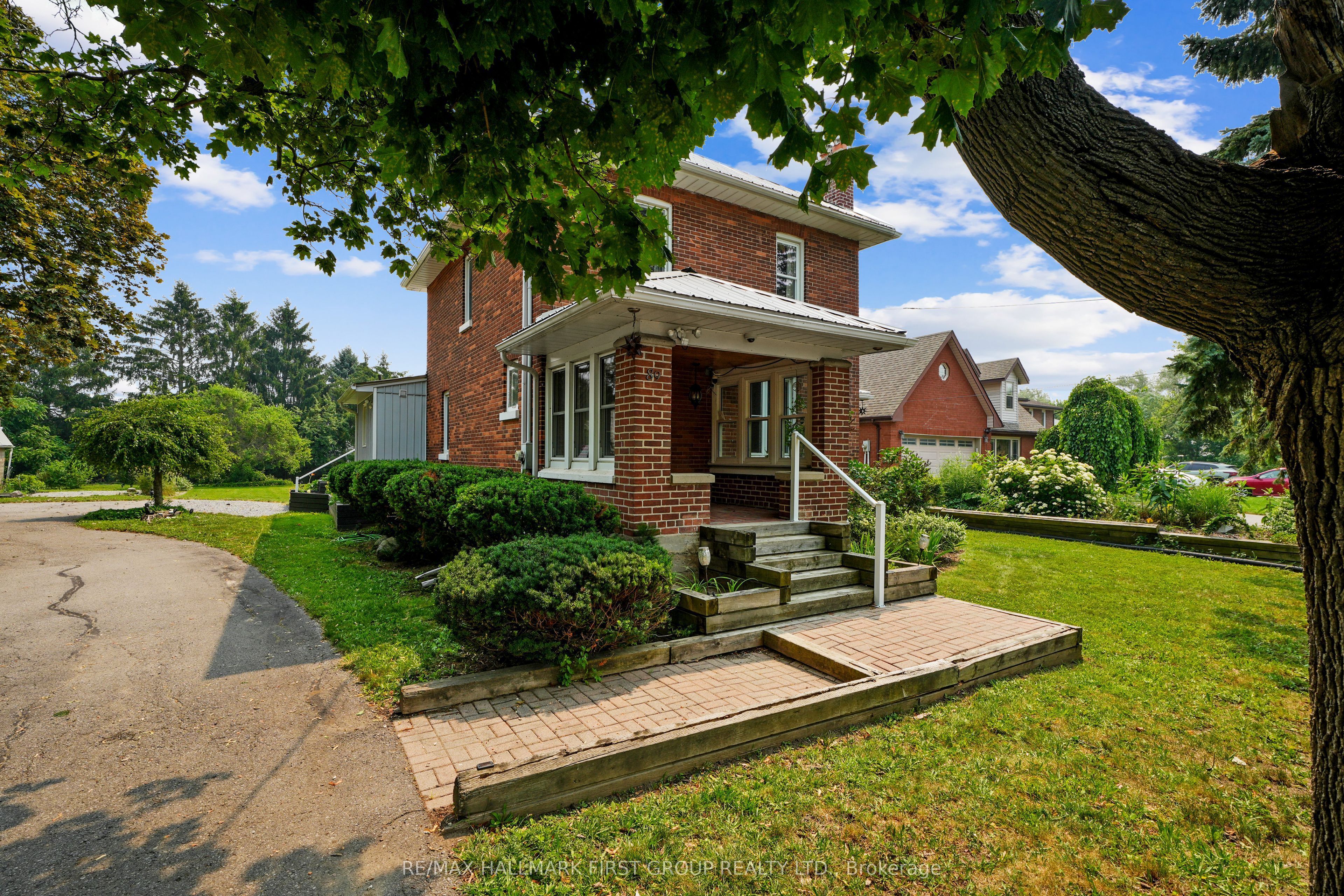 89 Rose Glen photo 3