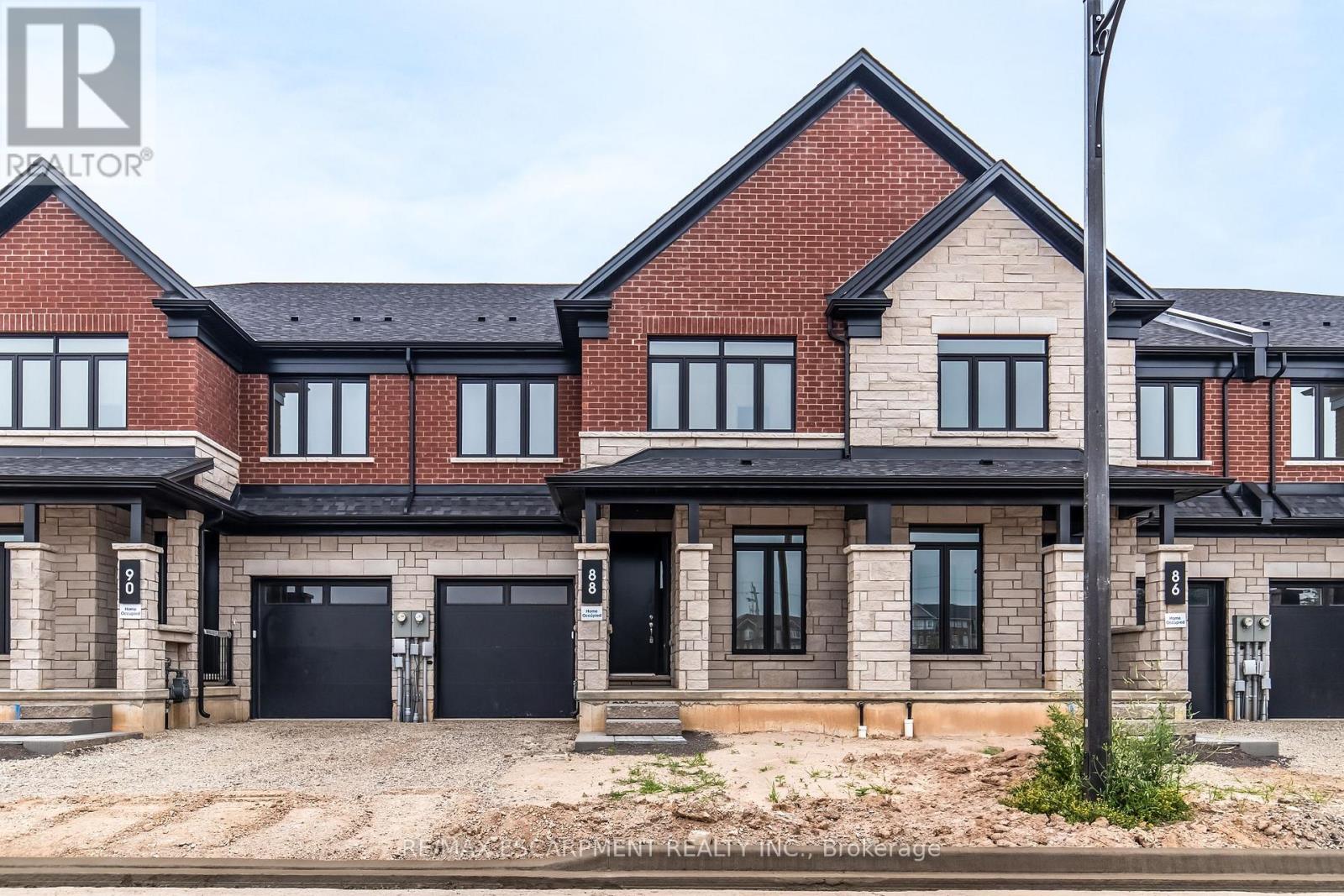 88 Valley Trail photo 4