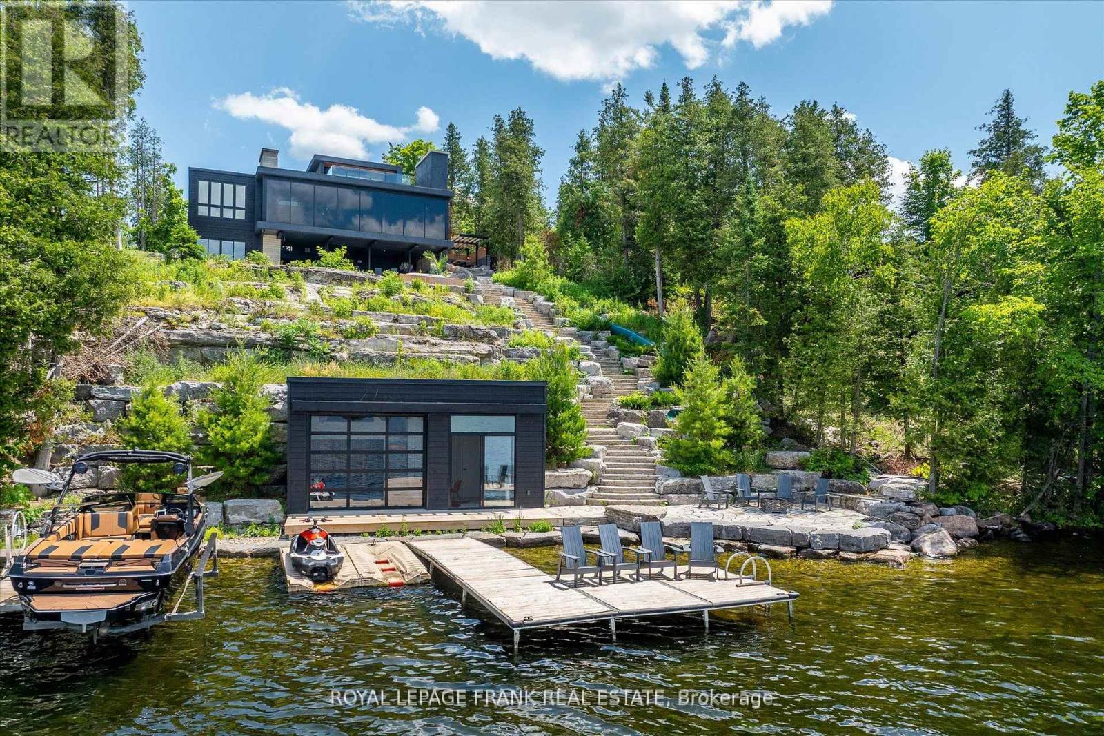 910 Birchview