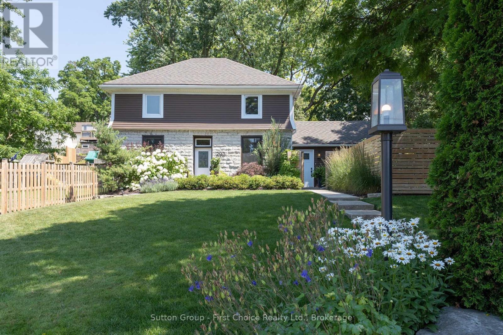 293 Wellington photo 2