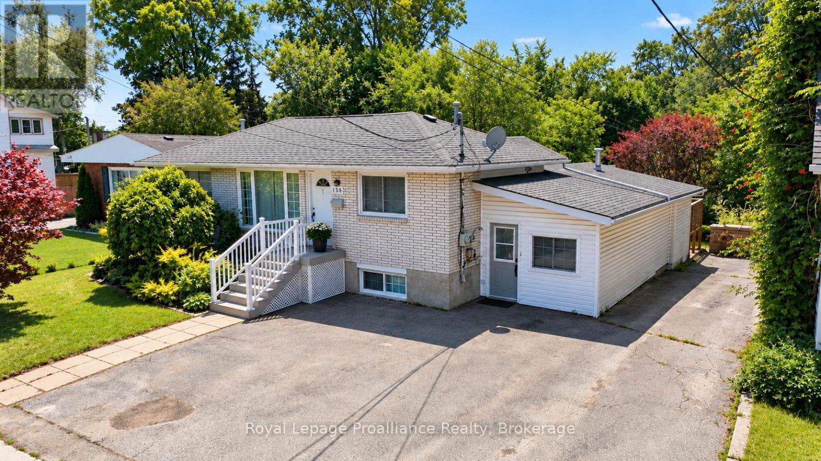 136 Macdonald
