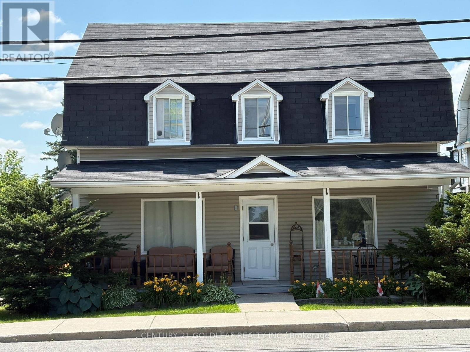 3766 Champlain
