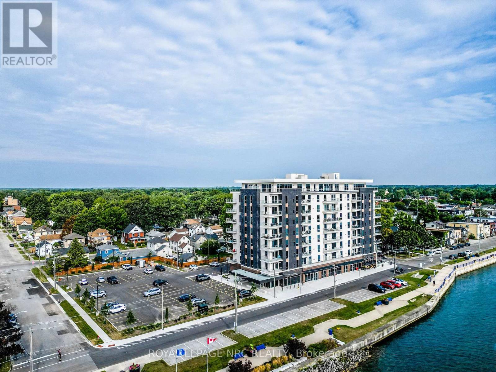 118 West Unit 707